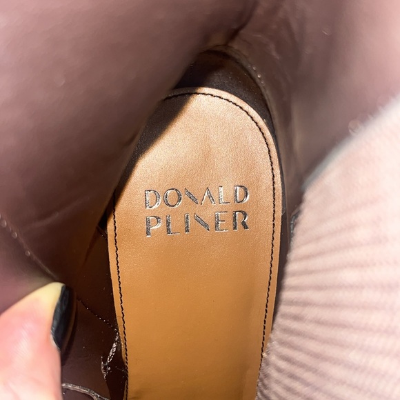 Donald Pliner Esra Brown Suede Boots Size 7 - Picture 6 of 6